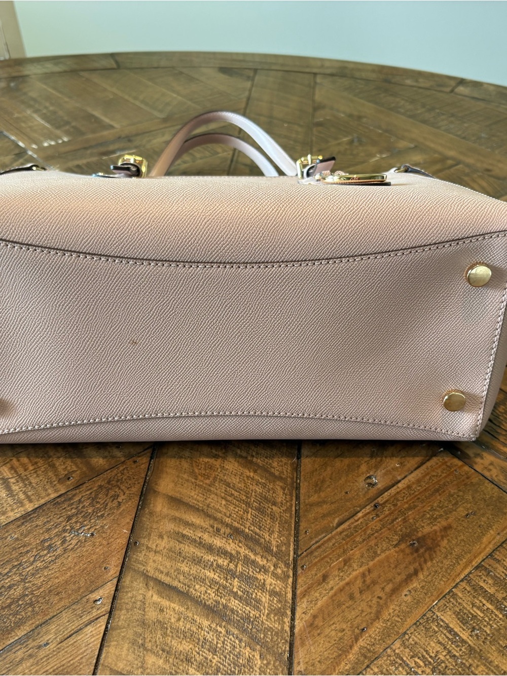 Michael Kors Blush Saffiano Leather Tote with Gold Accent - Picture 4 of 7
